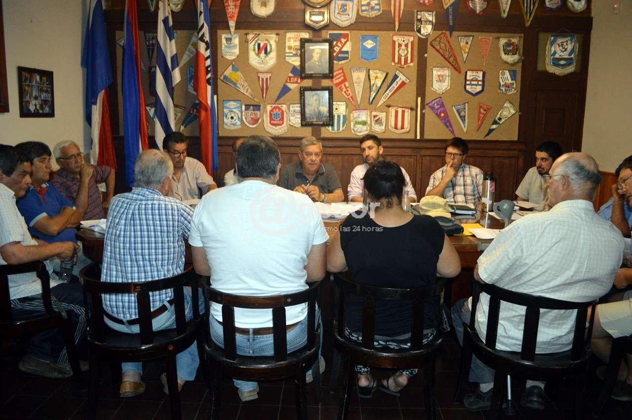 Nada se definió sobre la participación del torneo nacional de selecciones tras una extensa e improductiva discusión la definición volverá a ser tratada el viernes.